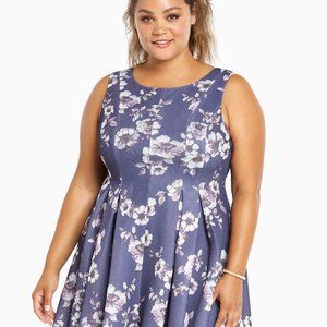 Torrid Mesh Floral Print Pleated Dress - size 10